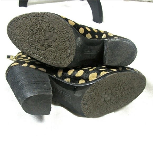 Vince Camuto Hadley Zip Booties Sz 7.5 - Picture 3 of 6